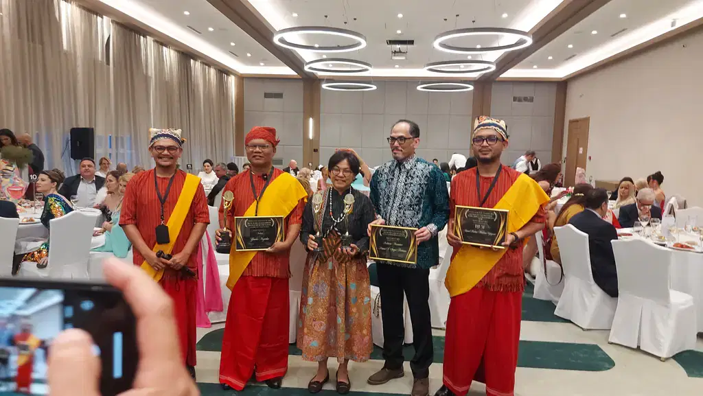 Penghargaan Film DJUM di ajang International Golden FEMI Award